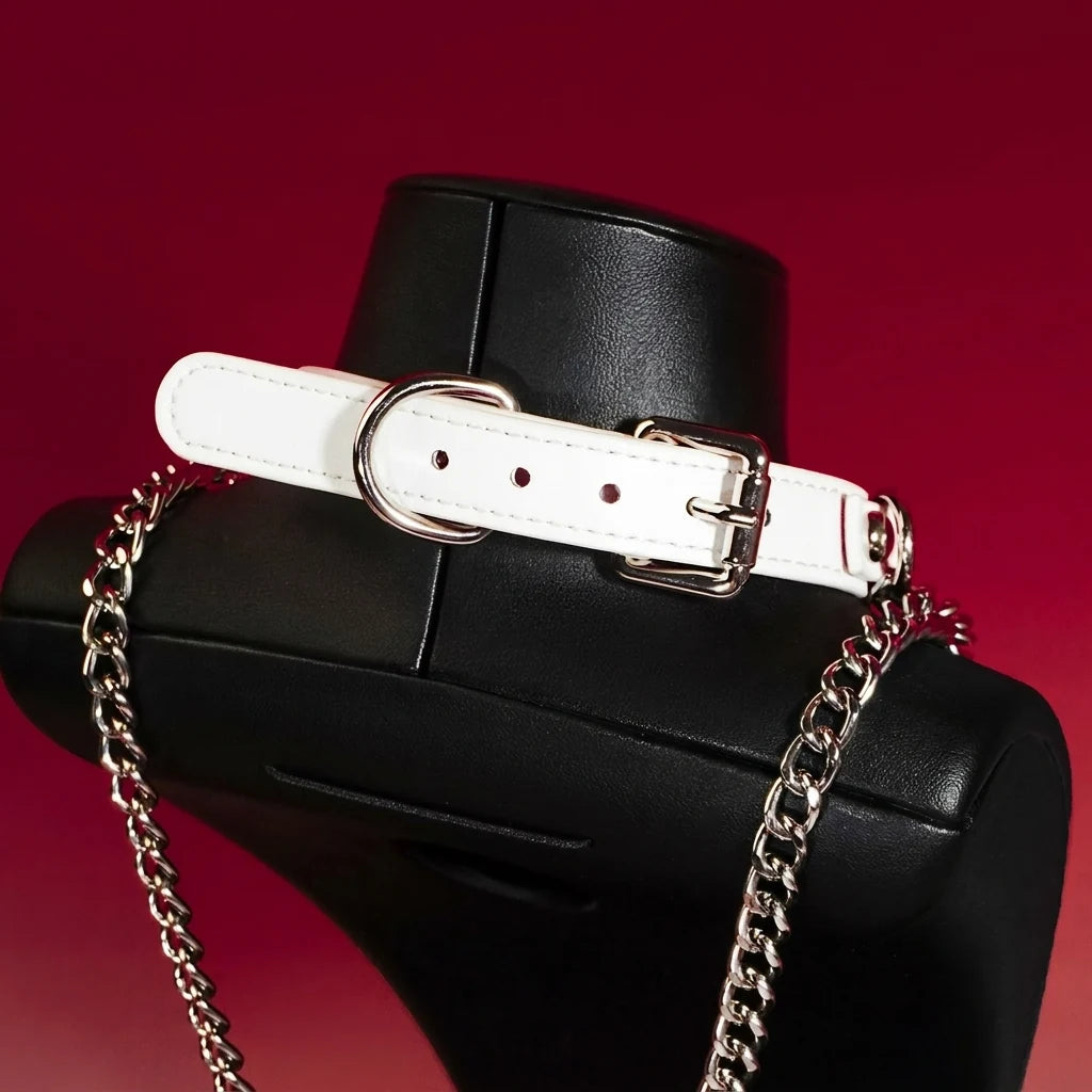 White Heart Tag Leather Choker Collar and Chain Leash Set